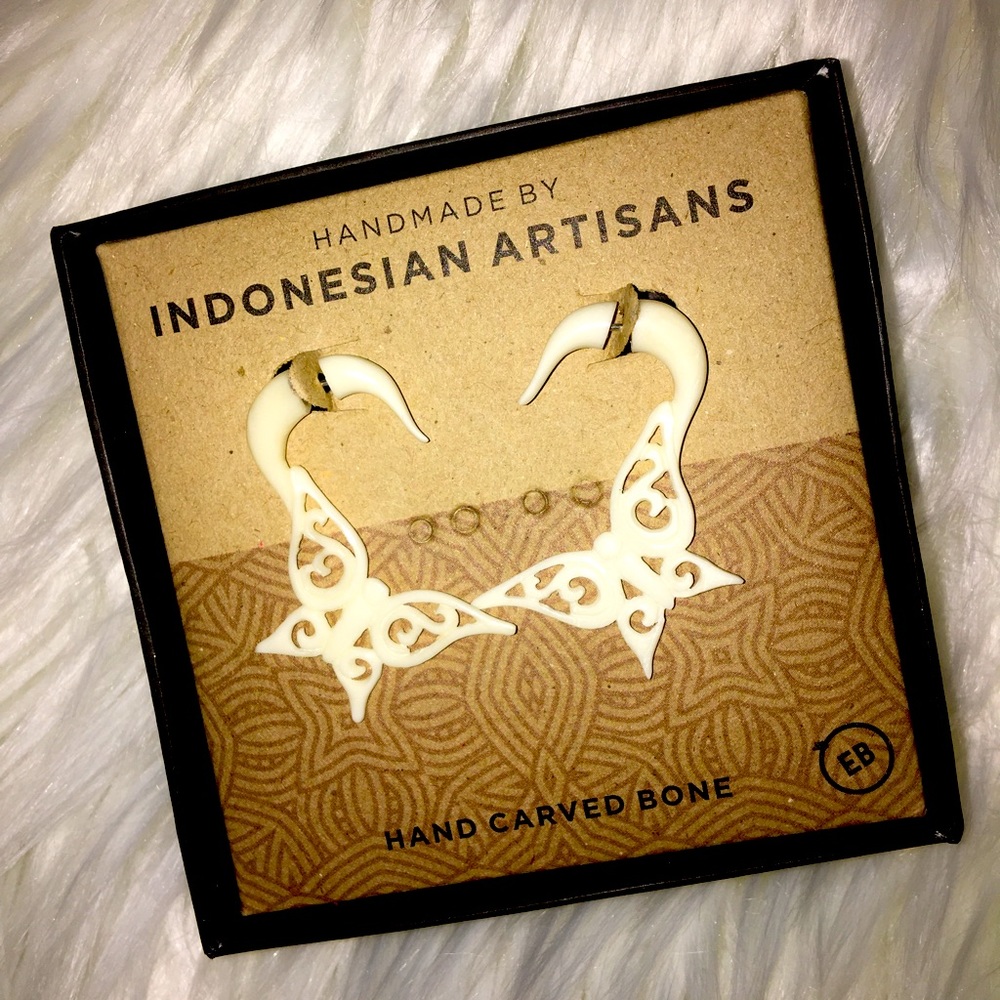 🔥Indonesian Bone Earrings🔥